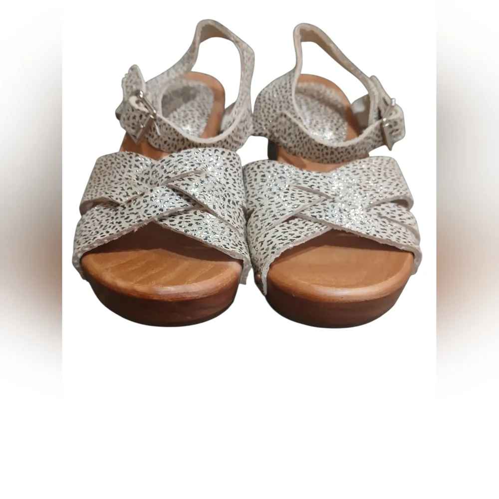 Confetti Brand Handmade Wooden Leather Girl Shoes Size 11 US Grey Brown